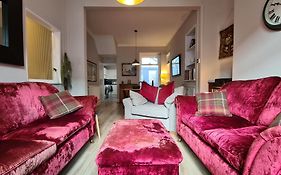 Comfy Home Very Close To Cardiff
